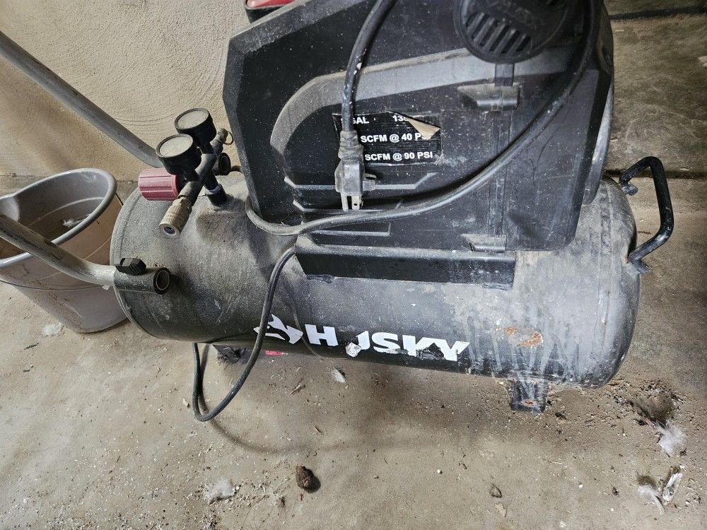 Husky 8 Gal Air Compressor
