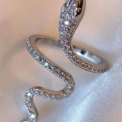 Women's Rings