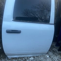 09-18 White Ram 19-24 Ram Classic Crew Driver Rear Door OEM MKD76