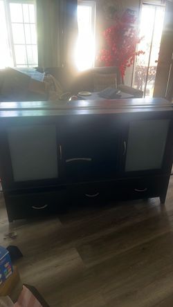 Tv stand