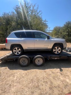 2011 jeep compass PARTS!!!