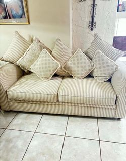 3 Piece Sofa Set With Pillows- Sofa- Loveseat- Ottoman- Chair