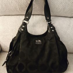 Coach Maggie Shoulder Bag