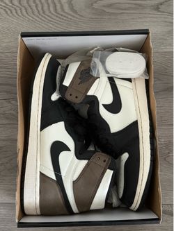 Jordan 1 Mochas