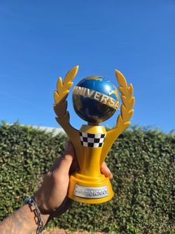 Mario Kart Universal Studios Trophy