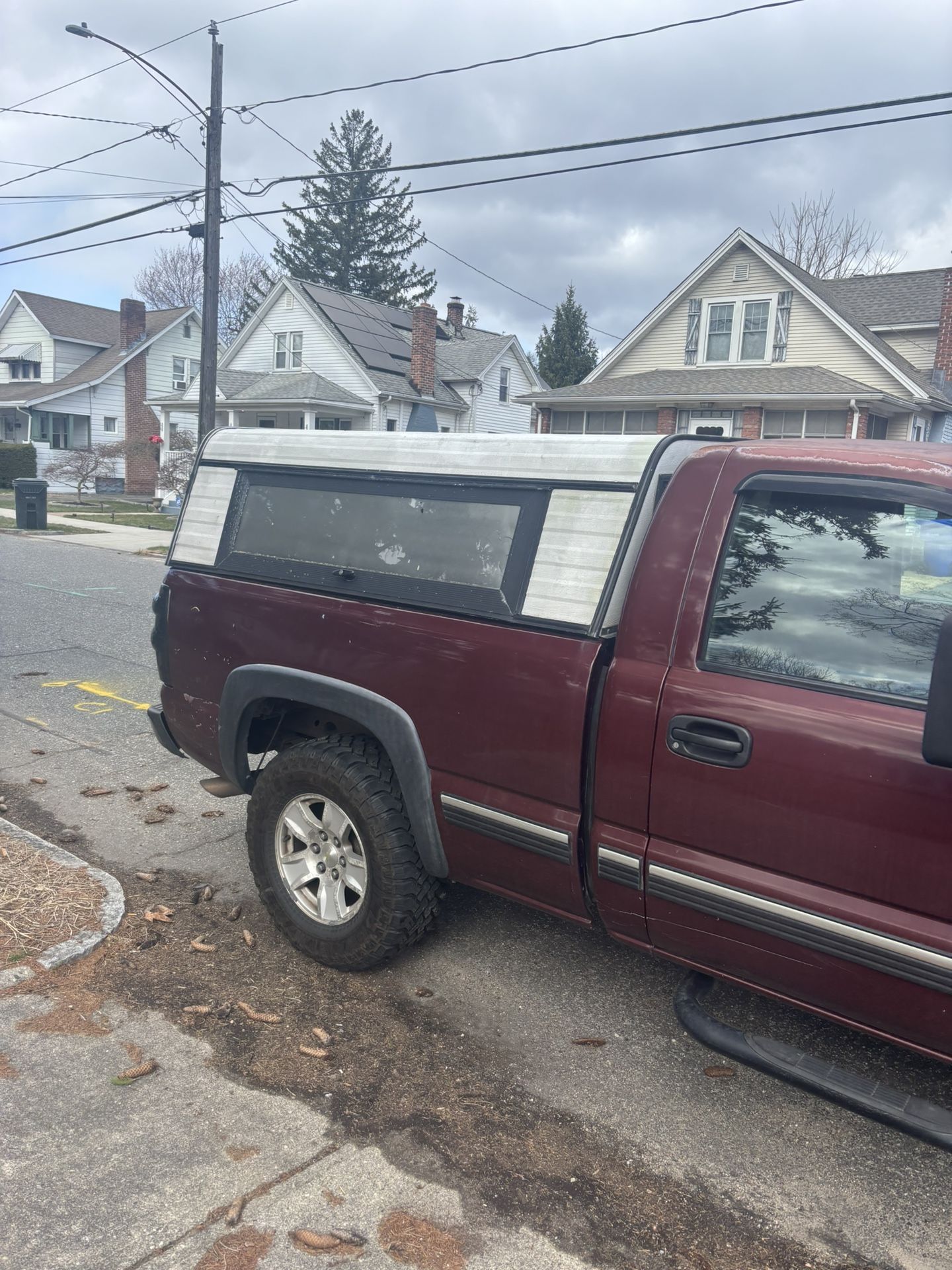 Bed Toppper For 1(contact info removed) Chevy Silverado Or GMC Sierra