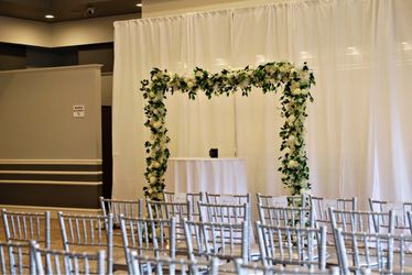 FLORAL ARCH