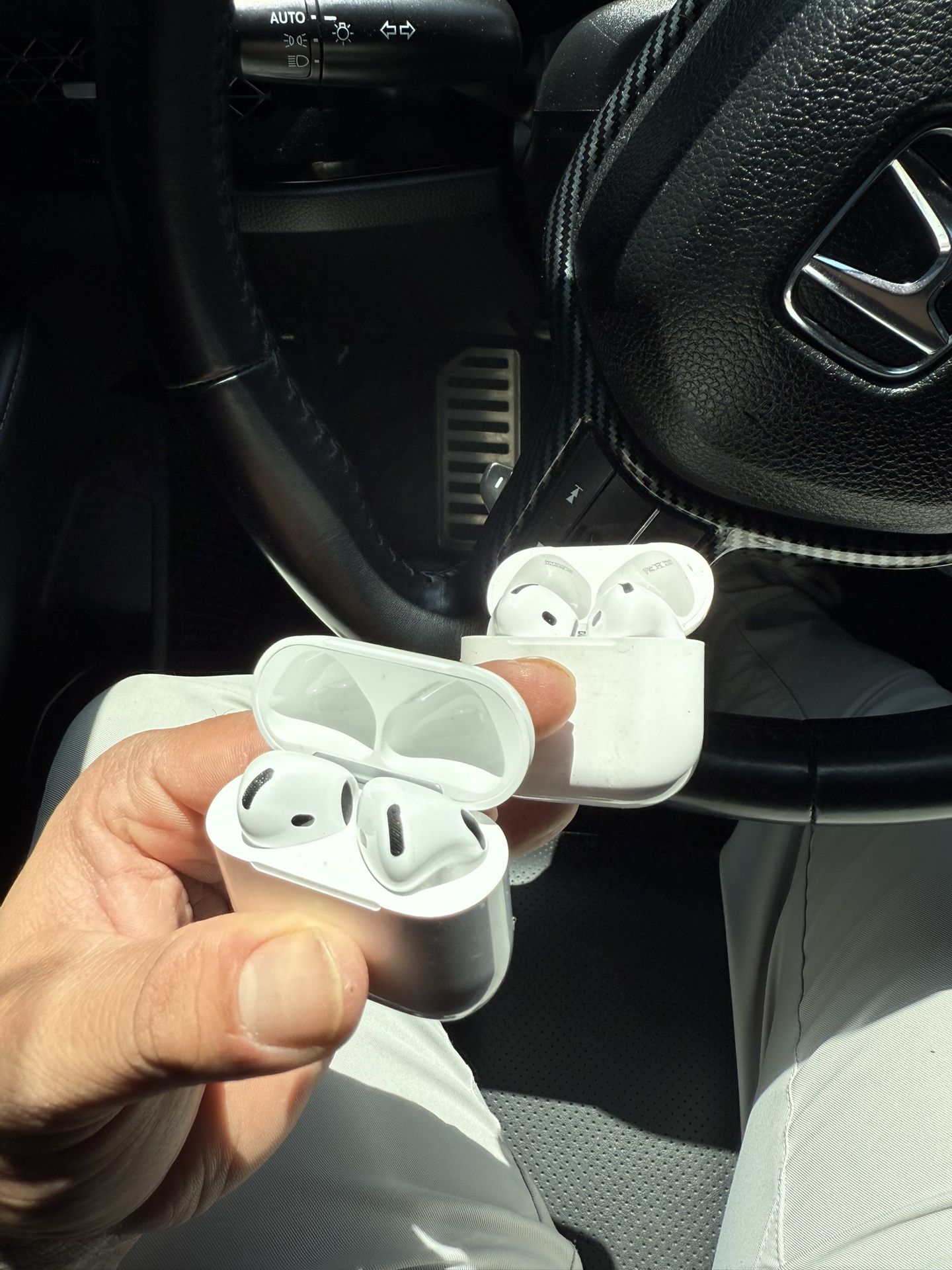 AirPods 4