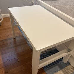 IKEA Adjustable Height Kids Table (Pahl)