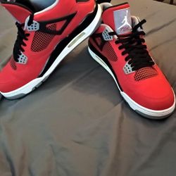 Air Jordan 4 Retro Toro Bravo Shoes