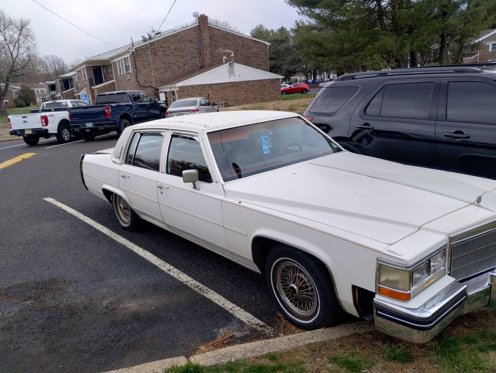 1984 Cadillac Sedan DeVille 
