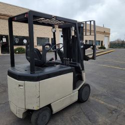 Forklift Electric Good Working For I Can Show It Working Comes Whit Charger 