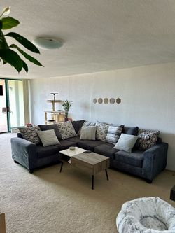L-Shaped Sectional Sofa / Couch – Great Condition (Moving Sale)