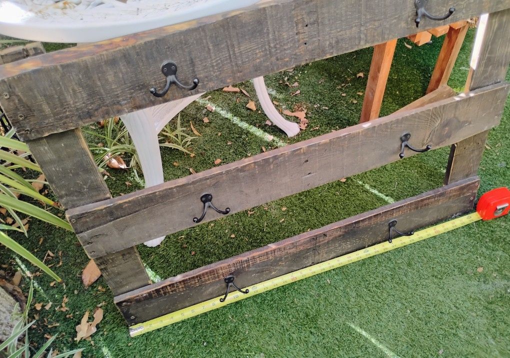 Large Wooden Wall Hanger 6 Hooks