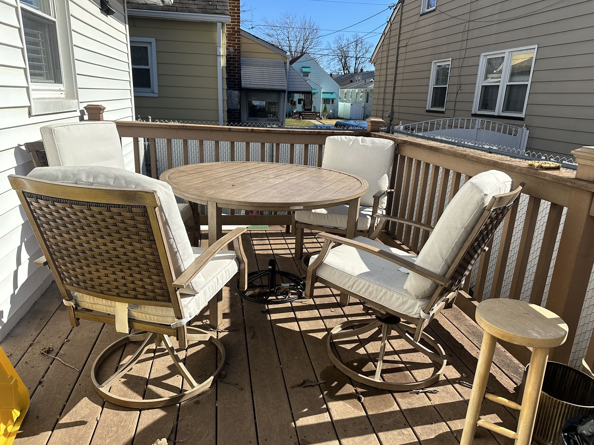 PATIO SET - Used For One Summer 