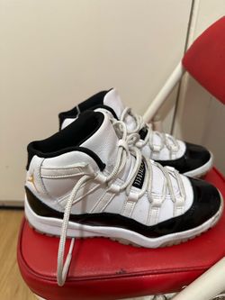 Jordan 11 kids size 2Y