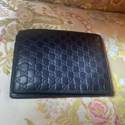 Authentic Gucci GG Monogram Black Bifold  Leather Wallet