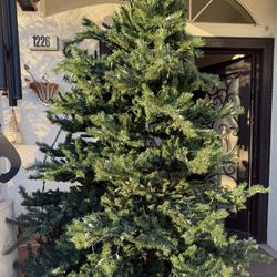 Christmas Tree With Lights Working Fine 