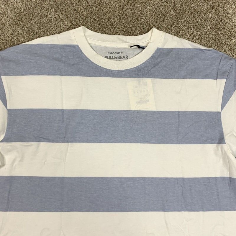 T-Shirt Men's Medium Blue White Striped Relaxed Fit Casual Crewneck