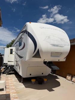 Grand Junction Fifth Wheel Travel Trailer