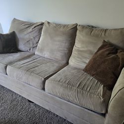 Couches $200