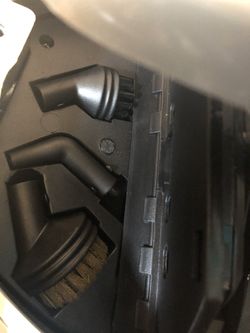 Steam vacuum cleaner