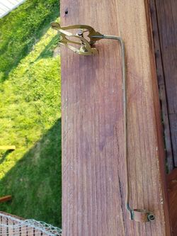 1950'S VINTAGE BRASS LYRE SHAPED SHEET MUSIC HOLDER