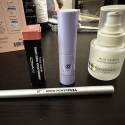 Make Up 
