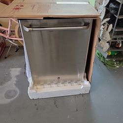 GE Cafe Dishwasher 