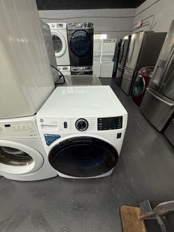 GE Front Load Washing Machine  “27 ( Lavadora )