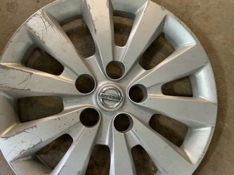 Sentra Hub Cap