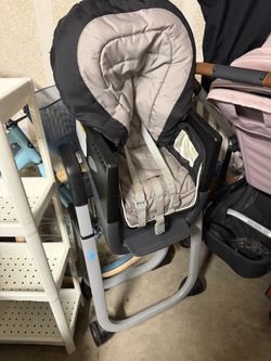 Graco high chair.