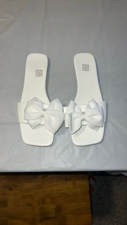 Bow white Sandals