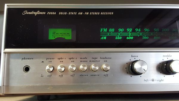 Soundcraftsmen 2000a vintage stereo preamp /reciever.