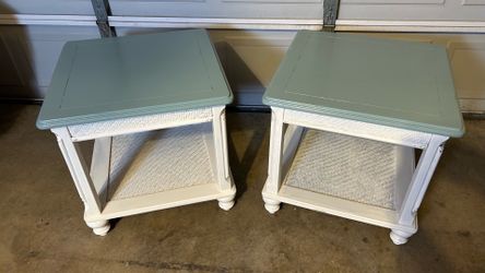 Beautiful pair of coastal cottage end tables in excellent condition.