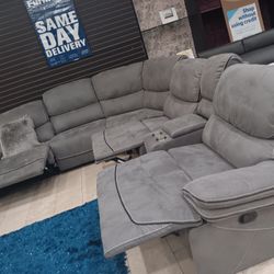 *Spectacular Deal!!!*---Cozy Alejandra Gray Fabric Reclining Sectional Sofa---Delivery And Financing Available🫶