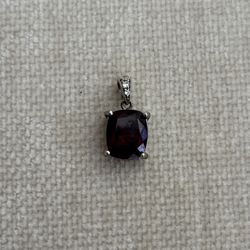 Garnet & Silver Necklace Pendant 