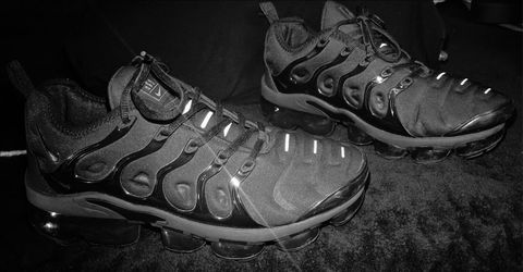 Nike Air VaporMax "Triple Black" - Size 8.5M
