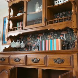 Hutch Dresser Buffet