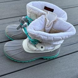 Size 13 Girls Snow Boots