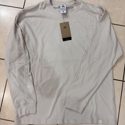 BRAND NEW NIKE ACG MENS LONG SLEEVE T-SHIRT