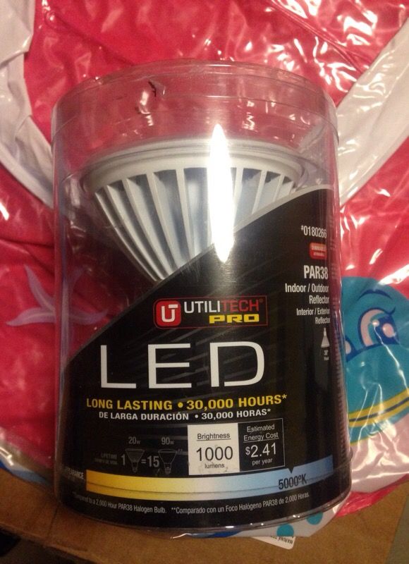 1000 lumens utilitech pro LED bulb.