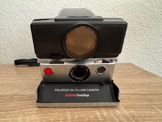 Polaroid SX-70 Land Camera Sonar One Step