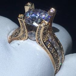 Wedding ring/engagement ring