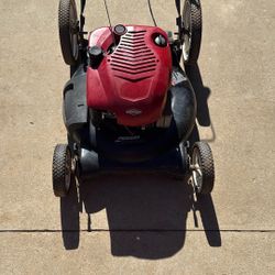 Lawn Mower By Briggs And Stratton