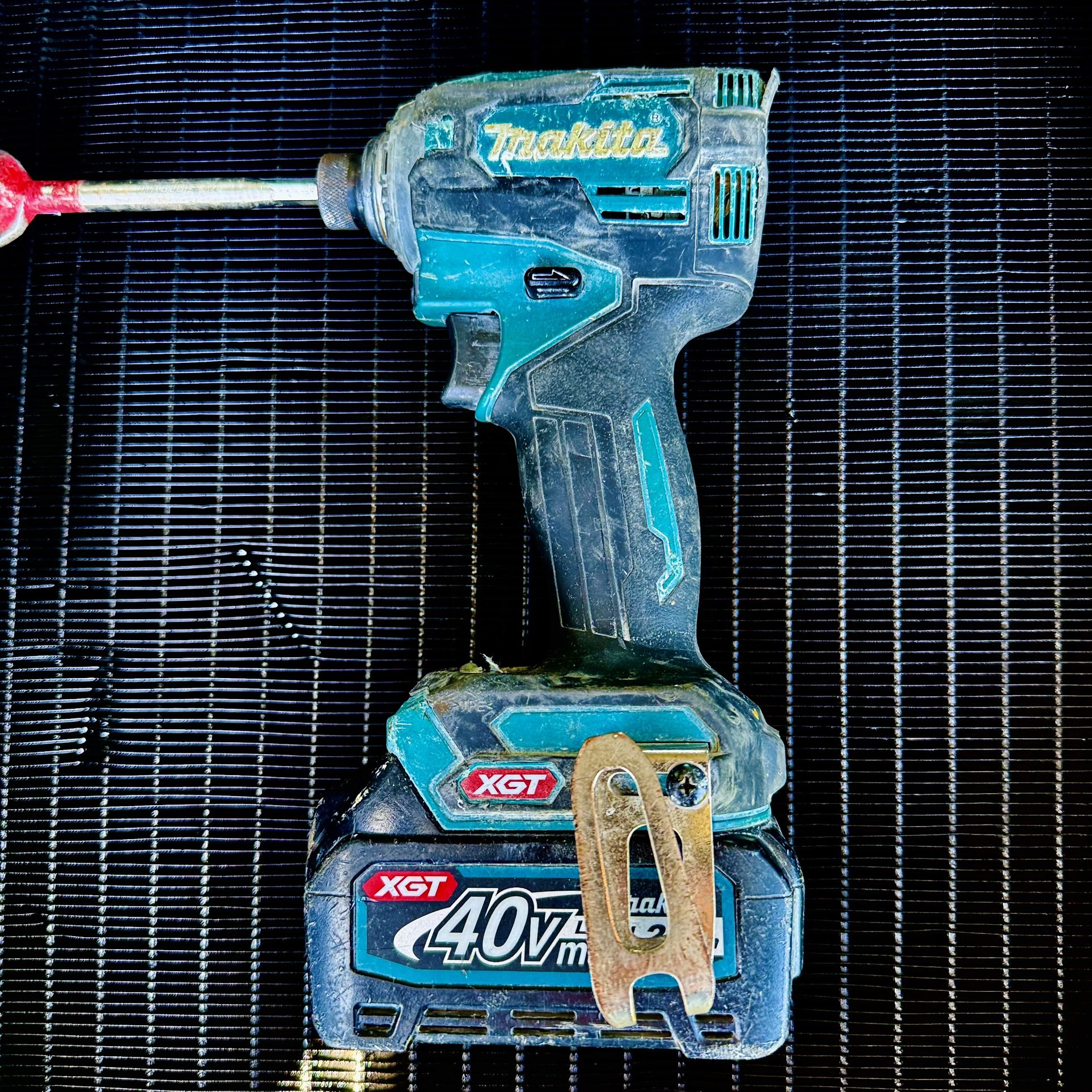 Makita 40V max XGT Brushless Cordless 4‑Speed Impact Driver w/battery