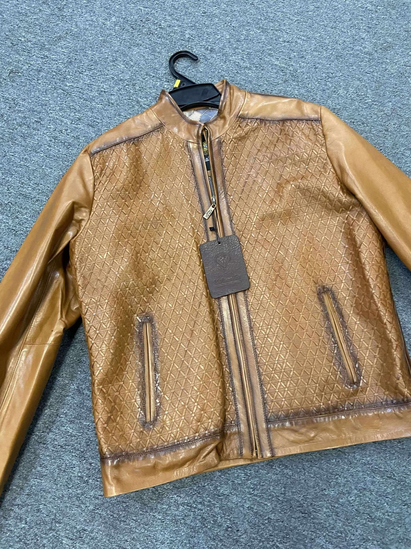 Nuevas chamarras de Piel original trenzada a mano