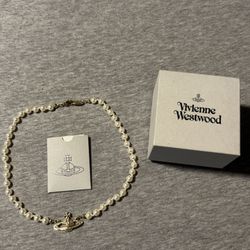 Vivienne Westwood Gold Pearl Choker