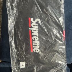 Supreme Underline Crewneck