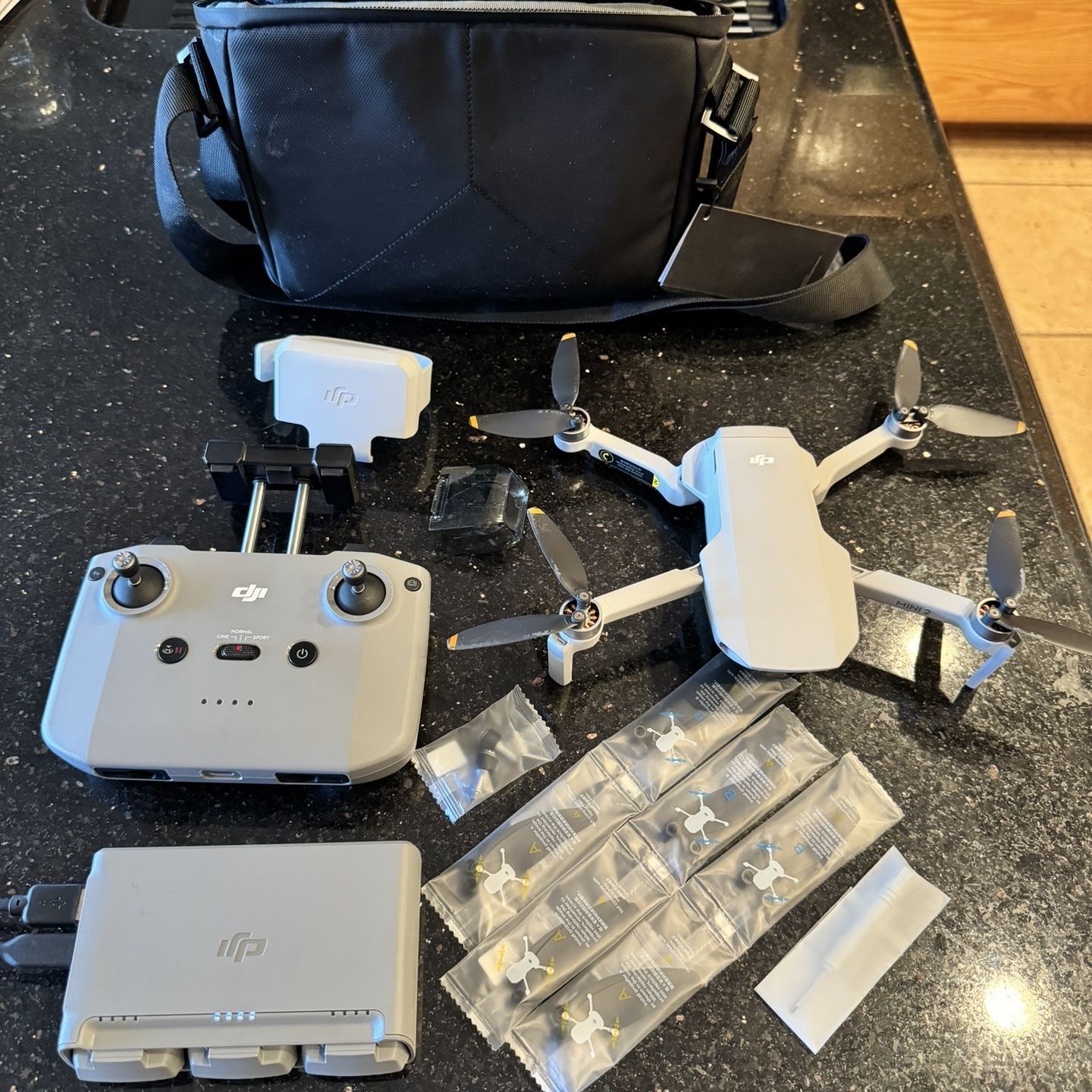 DJI Mini 2 Drone Fly-More Pack